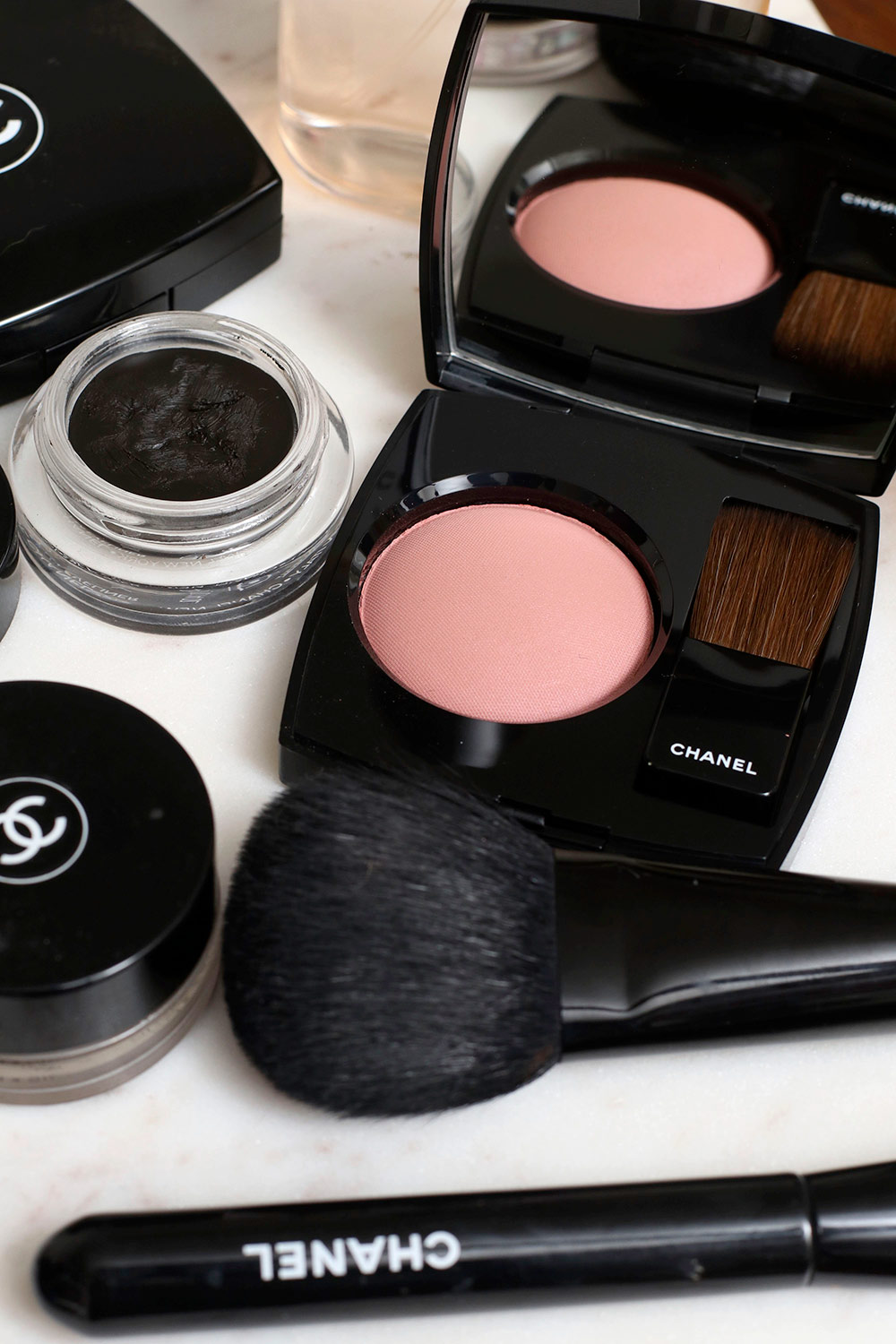 chanel hyperblack rose ecrin blush