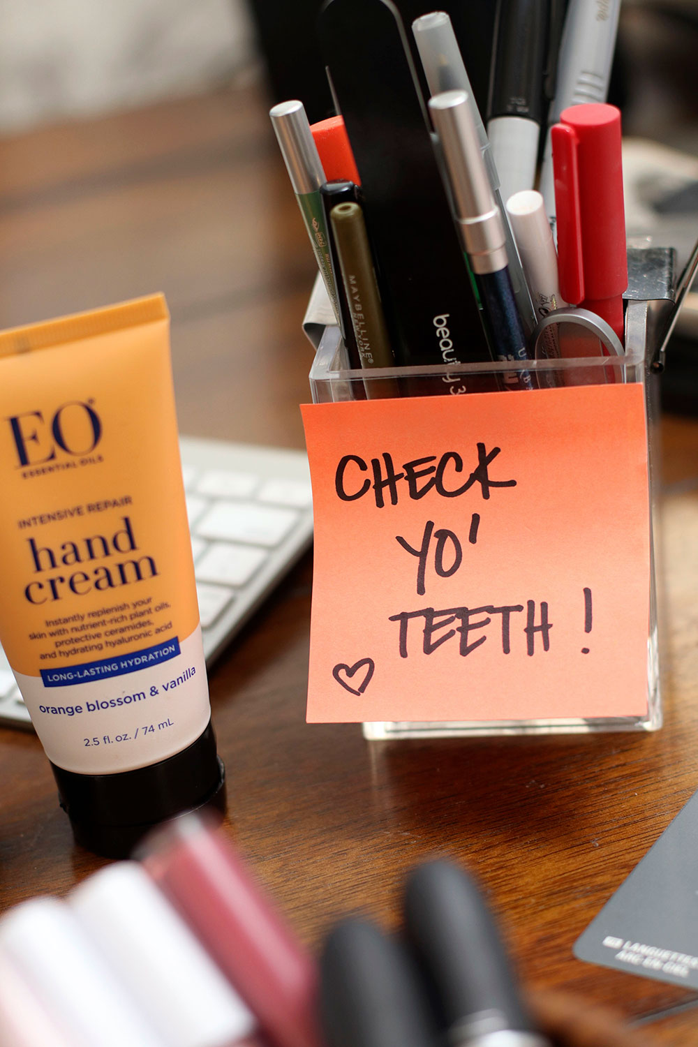 check yo teeth