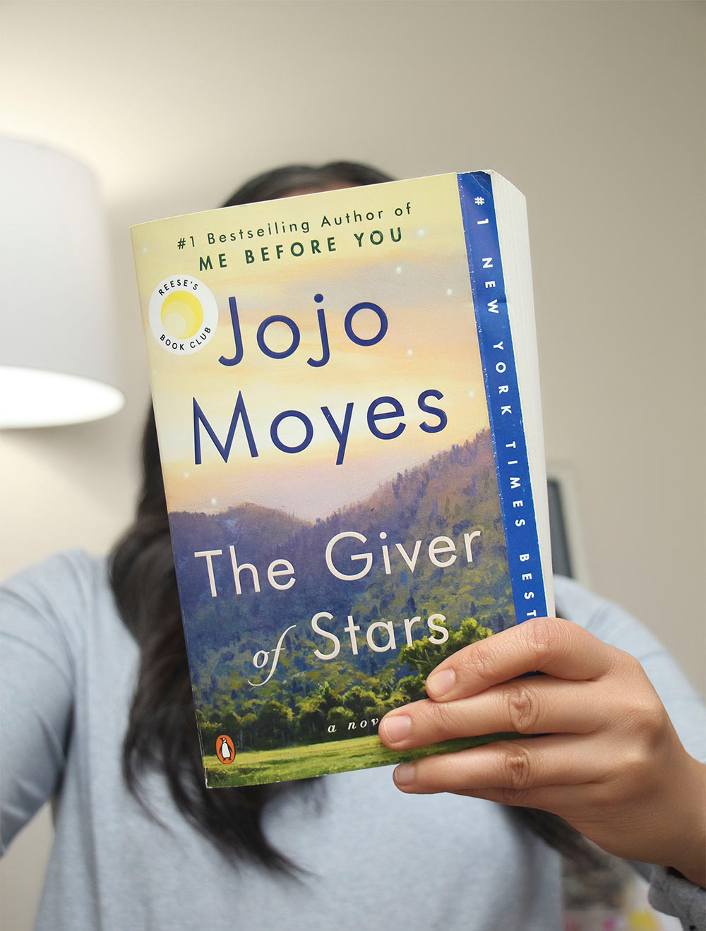 jojo moyes giver of stars book